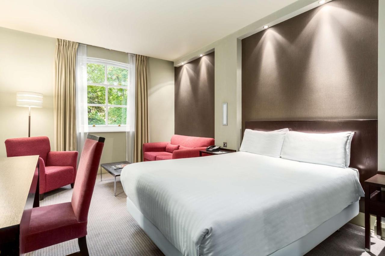 Nh London Kensington Hotel Bagian luar foto