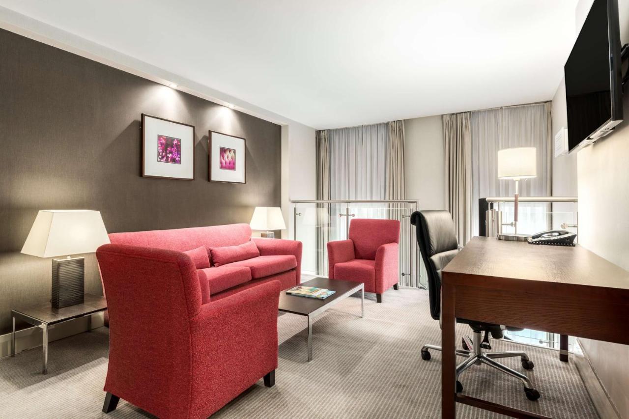 Nh London Kensington Hotel Bagian luar foto