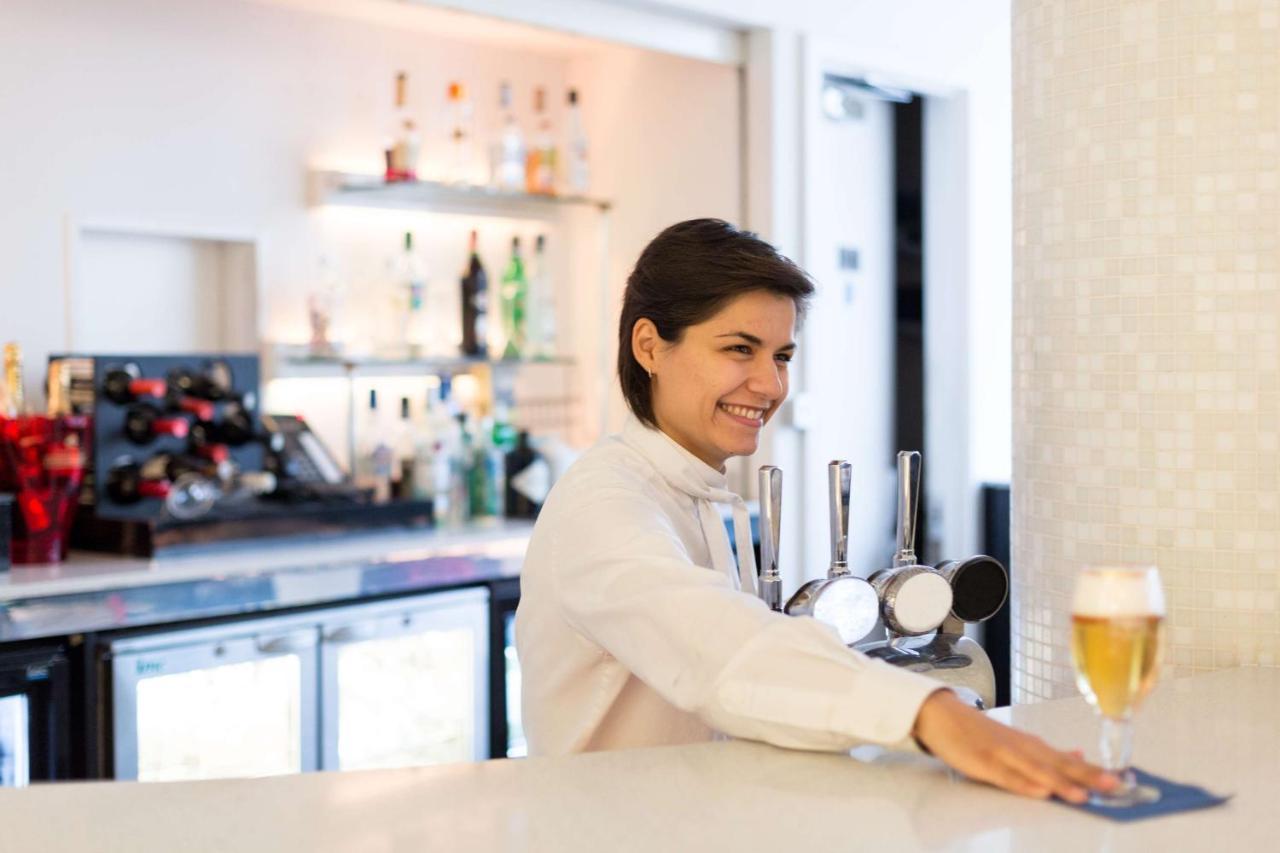 Nh London Kensington Hotel Bagian luar foto