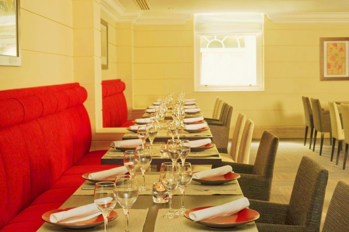 Nh London Kensington Hotel Bagian luar foto