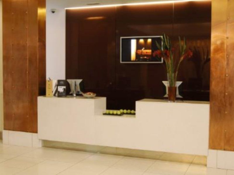 Nh London Kensington Hotel Bagian luar foto